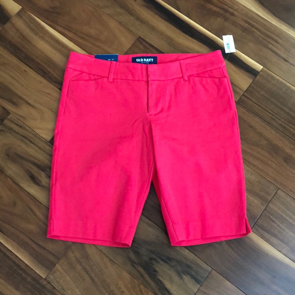 OLD NAVY PIXIE BERMUDA SHORTS SIZE 4 NWT